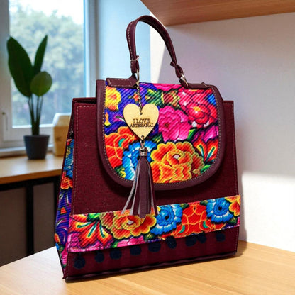 Bolsa mochila MAHANA  artesanal café con flores bordadas, elegante, colorida, grande, resistente y única