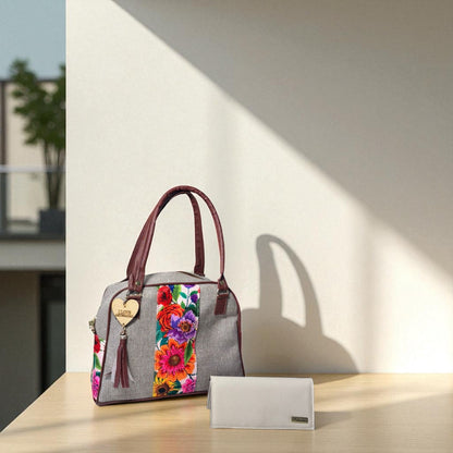 Bolsa artesanal MARTHA morada con bordado floral colorido, elegante, espaciosa, ideal revender