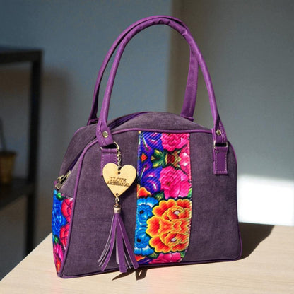 Bolsa artesanal MARTHA morada con bordado floral colorido, elegante, espaciosa, ideal revender