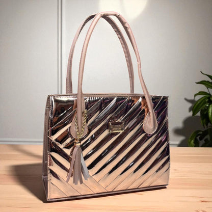 Bolsa de dama OLGA metálica elegante color oro rosa con haza larga hombro