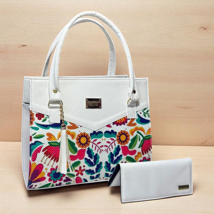 Bolsa artesanal CARMELITA negra con flores coloridas grandes, elegante, amplia e ideal revender