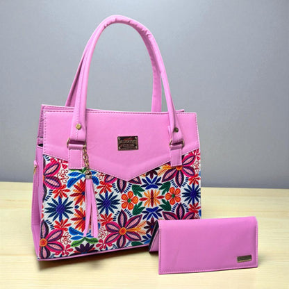 Bolsa artesanal CARMELITA negra con flores coloridas grandes, elegante, amplia e ideal revender