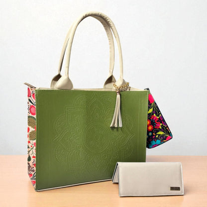 Bolsa artesanal AURORA morada y rosa con mandala grabado y cartera elegante