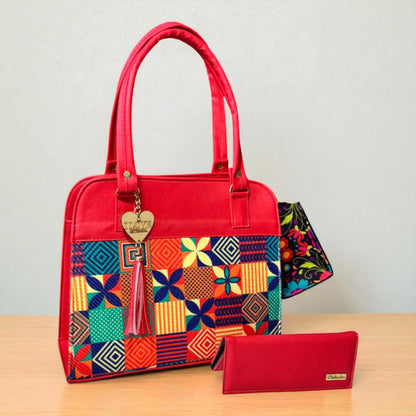 Bolsa artesanal MIA roja con bordado colorido, ideal para mujer elegante y revender