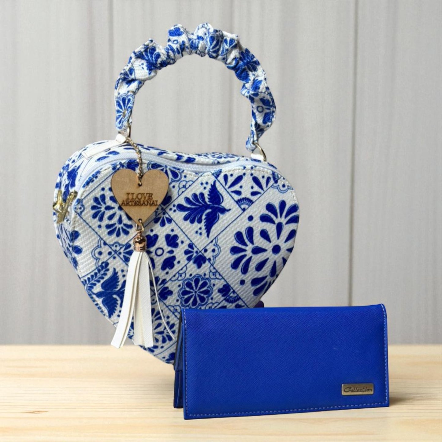 Bolsa corazón artesanal azul blanco mujer elegante moderna juvenil tendencia ideal regalo Erika
