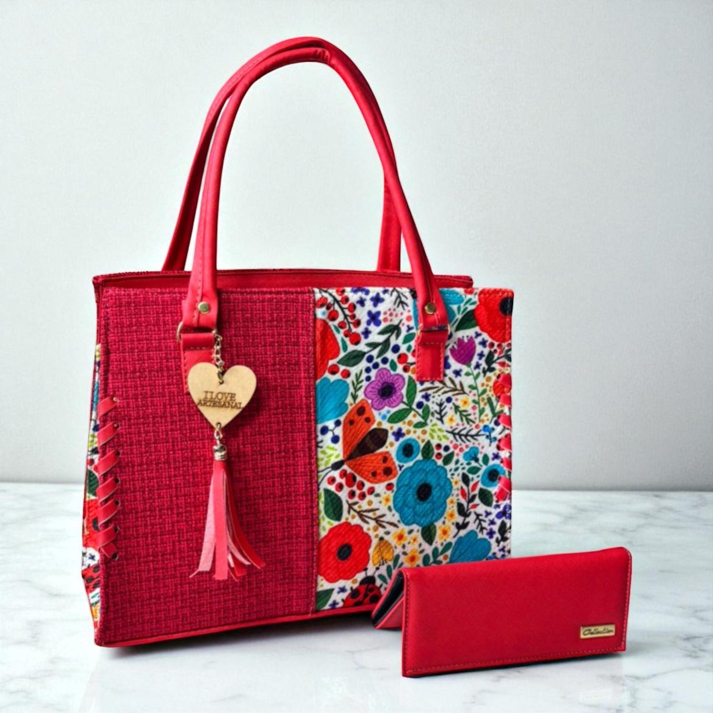 Bolsa artesanal CLAUDIA rosa con flores bordadas coloridas, moderna, elegante, resistente y espaciosa