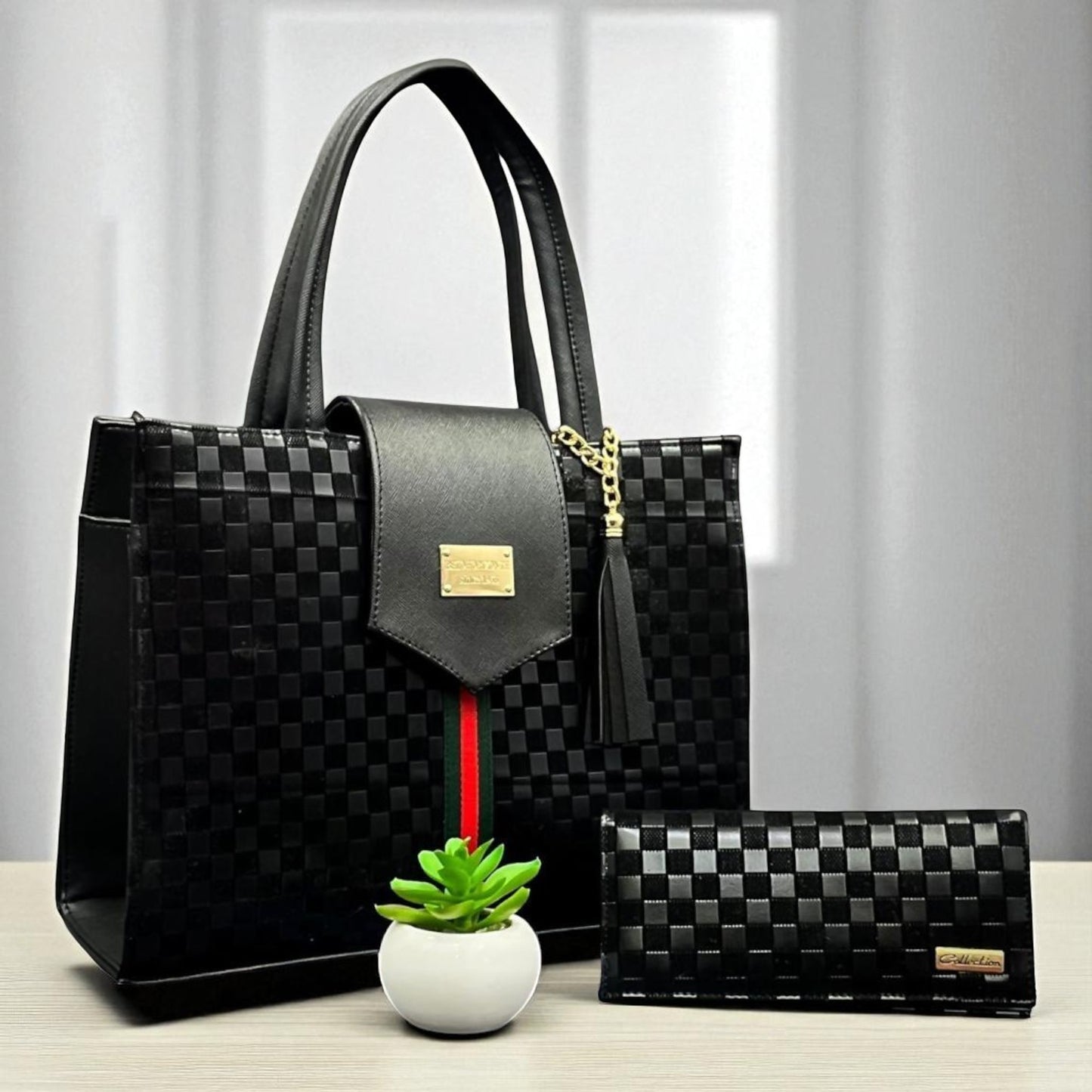 Bolsa negra BARBARA elegante para dama con diseño exclusivo, moderna, espaciosa e ideal revender