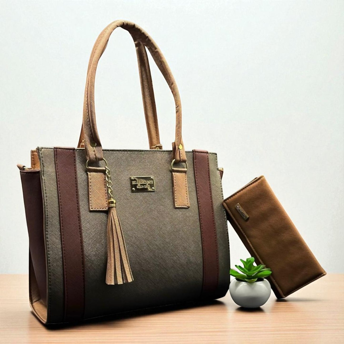 Bolsa de dama Alessandra elegante moderna grande exclusiva