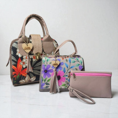 Trio de bolsas consta de Mediana , Mini y Cosmetiquera de material sintetico de alta calidad