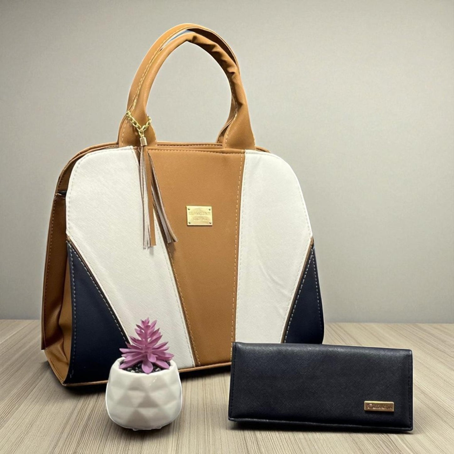 Bolsa Valentina Tricolor Negra Blanca Beige Sintética de Alta Calidad Moderna Elegante