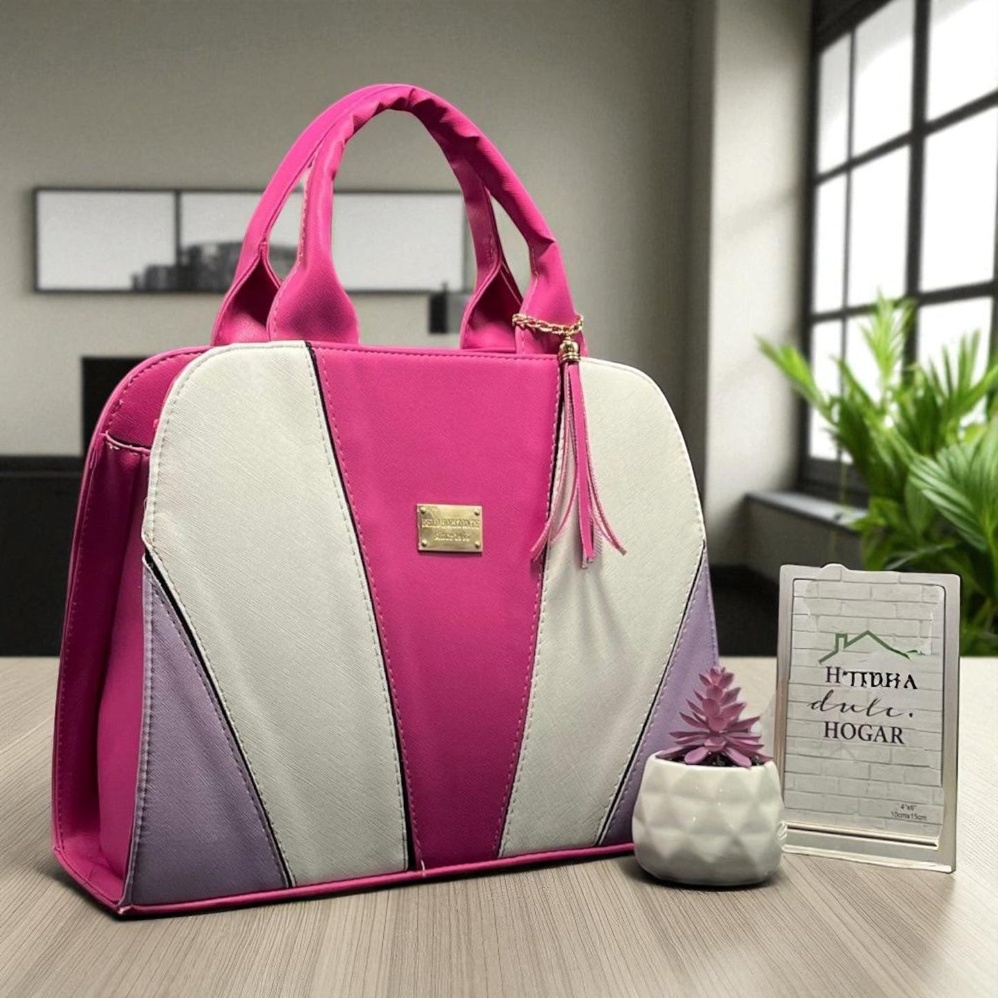 Bolsa Valentina Tricolor Negra Blanca Beige Sintética de Alta Calidad Moderna Elegante